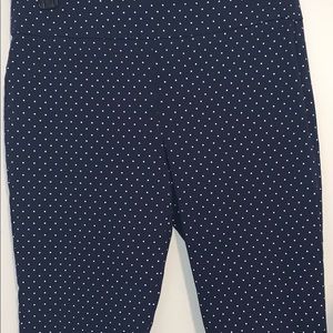 Crown & Ivy navy capris